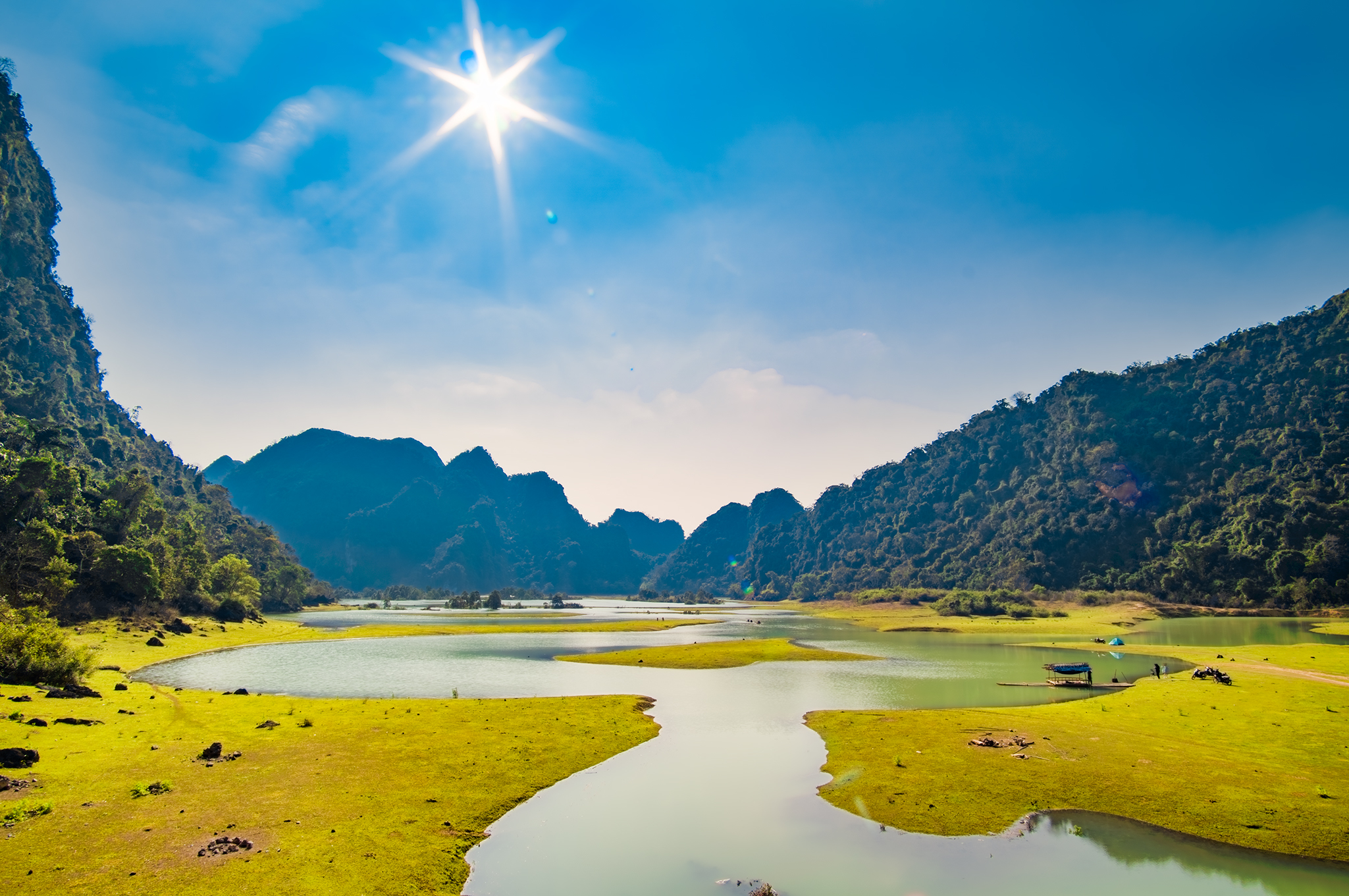 Explore the Picturesque Dong Lam Prairie